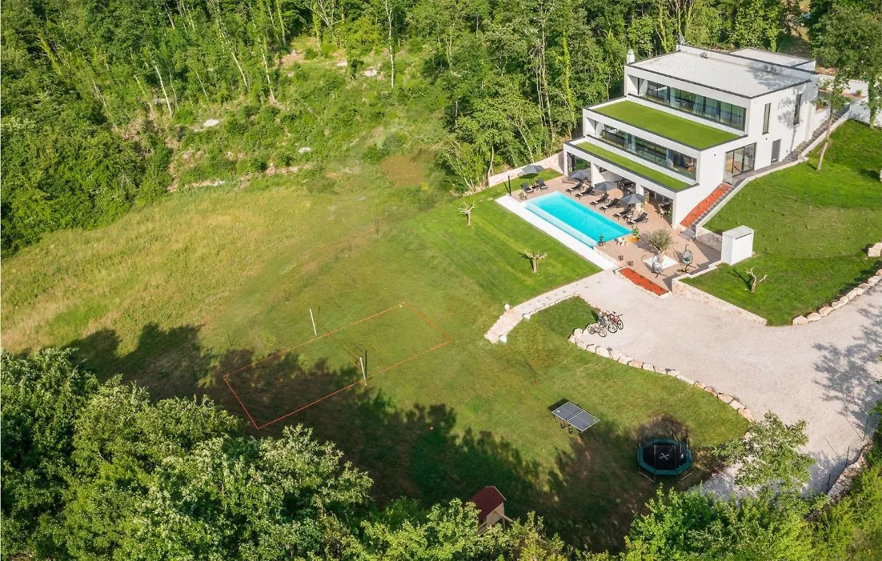 Awesome Home In Zminj With Wifi Holiday home