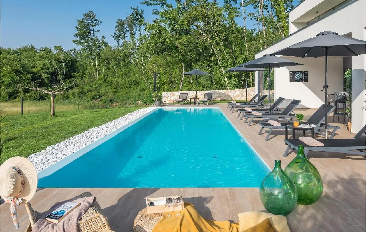 Holiday home Awesome Home In Zminj With Wifi Croatia