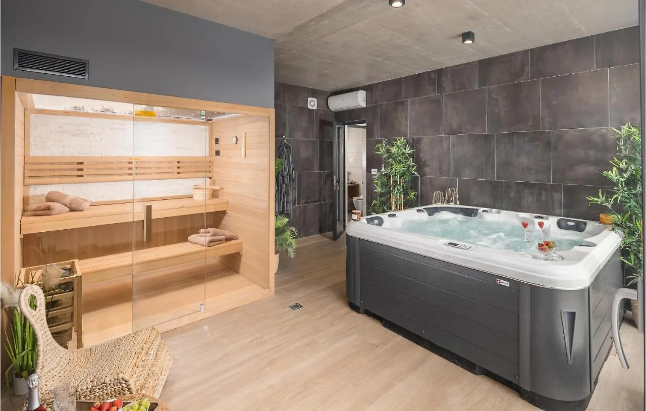 Awesome Home In Zminj With Wifi 0*,