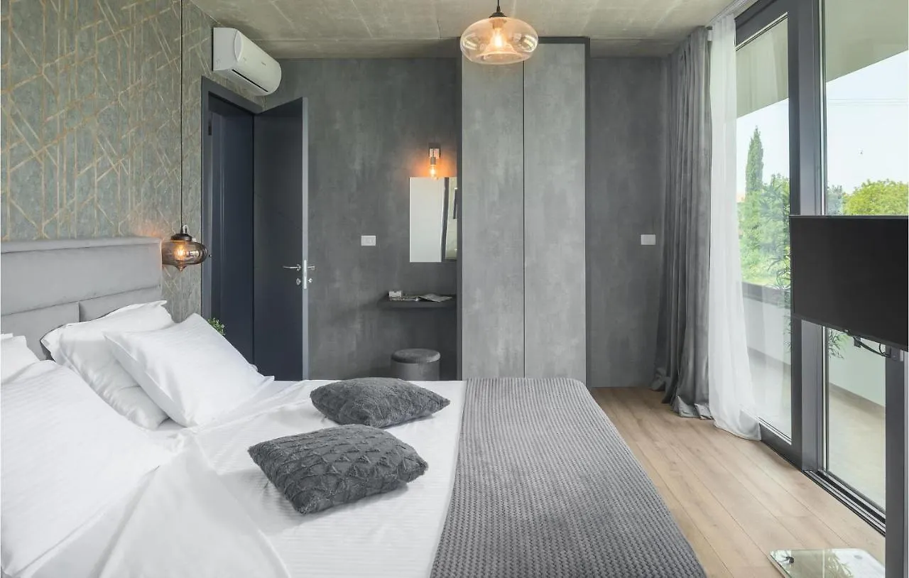 Awesome Home In Zminj With Wifi Holiday home