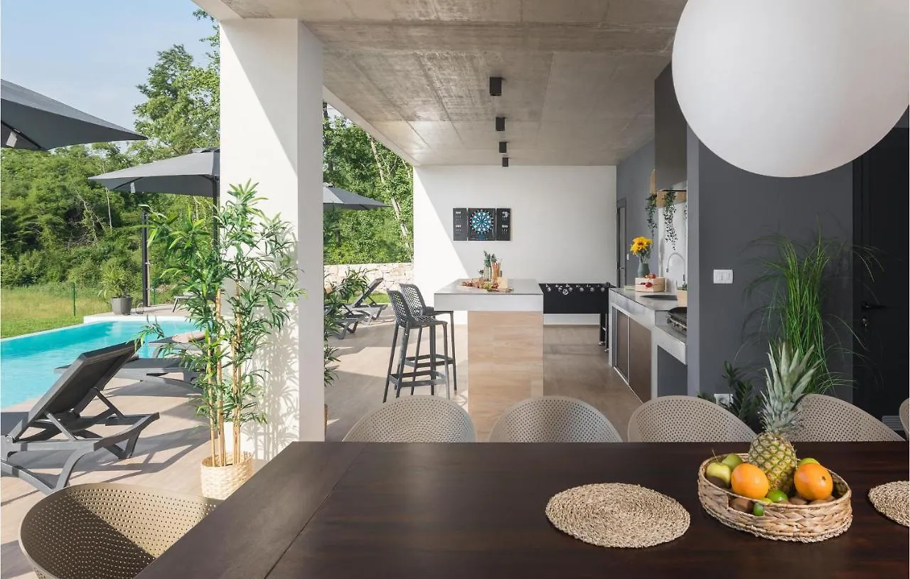 Awesome Home In Zminj With Wifi