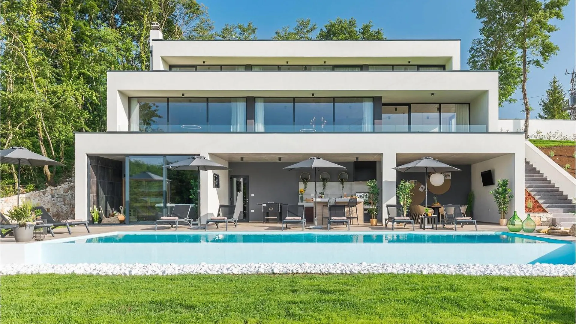 Awesome Home In Zminj With Wifi Holiday home